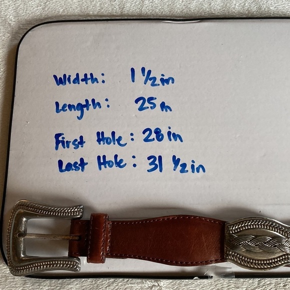 Fossil Sz Small Brown Silver Leather Concho Belt - Picture 8 of 8